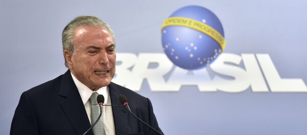 Michel Temer fala em 18 de maio de 2017 anunciando que não iria renunciar ao seu cargo, após a divulgação da gravação da conversa com Joesley e Wesley Batista Michel Temer fala em 18 de maio de 2017 anunciando que não iria renunciar ao seu cargo, após a divulgação da gravação da conversa com Joesley e Wesley Batista - Sputnik Brasil