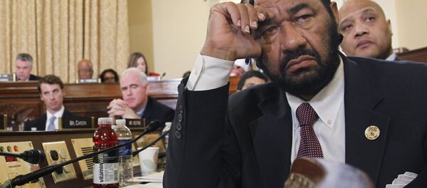 Rep. Al Green, D-Texas, listens intently to emotional testimony Rep. Al Green, D-Texas, listens intently to emotional testimony - Sputnik Brasil