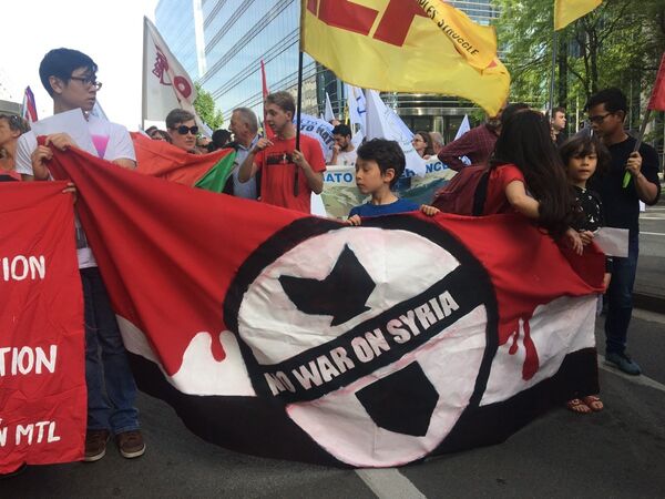 Crianças protestam em Bruxelas contra a guerra na Síria - Sputnik Brasil