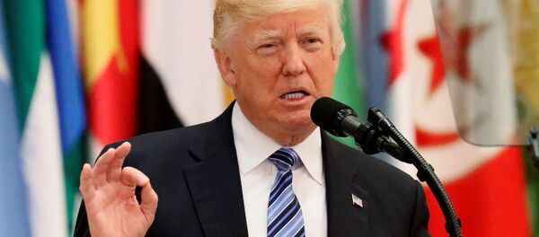 US President Donald Trump delivers a speech during Arab-Islamic-American Summit in Riyadh, Saudi Arabia May 21, 2017. - Sputnik Brasil