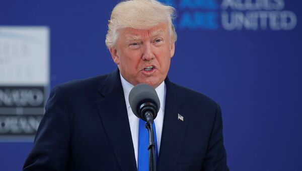 U.S. President Donald Trump speaks at the start of the NATO summit at their new headquarters in Brussels, Belgium - Sputnik Brasil