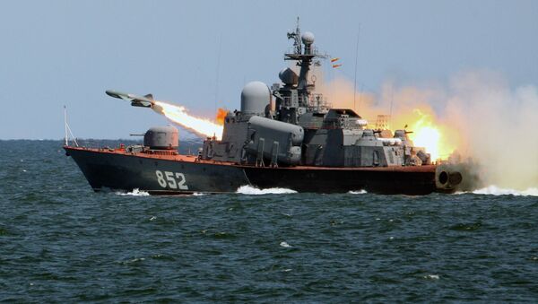Exercícios táticos da Flotilha russa do Báltico - Sputnik Brasil