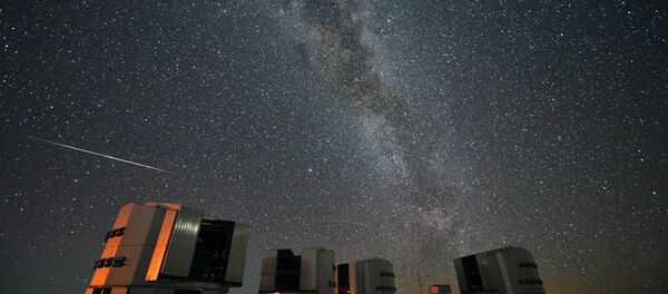 The 2010 Perseids over the VLT - Sputnik Brasil