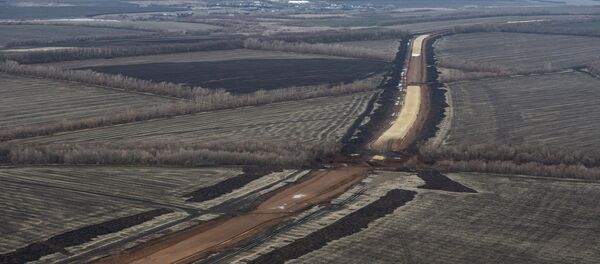 Via férrea que unirá regiões russas se desviando Ucrânia será inaugurada em 2017 - Sputnik Brasil