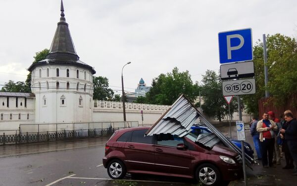 Forte tempestade provoca mortes e feridos em Moscou, 29 de maio de 2017 - Sputnik Brasil