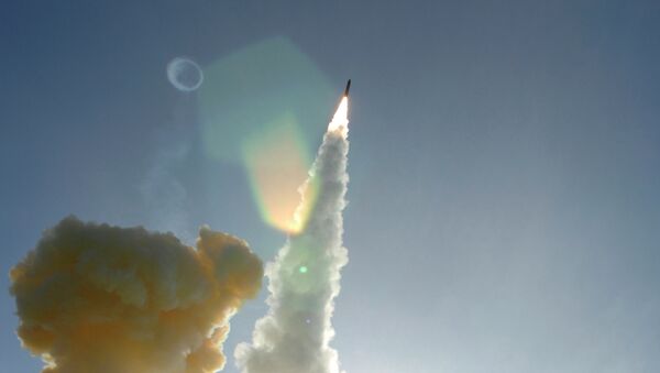 Lançamento de um míssil dos EUA - Sputnik Brasil