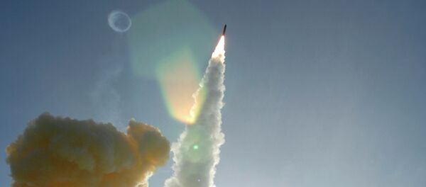 Lançamento de um míssil dos EUA - Sputnik Brasil