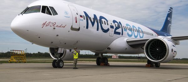 MC-21 antes de levantar o seu primeiro voo, em 28 de maio de 2017 - Sputnik Brasil