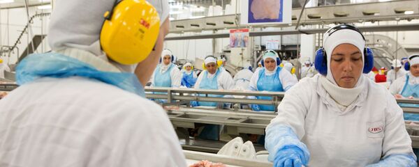 Venda de unidades do JBS tem desconto de R$ 200 milhões Venda de unidades do JBS tem desconto de R$ 200 milhões - Sputnik Brasil