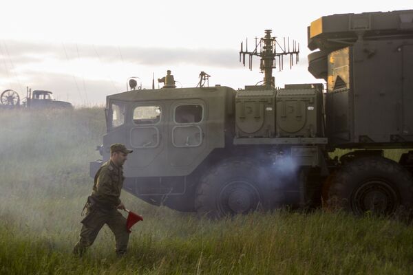 Treinamentos bilaterais de grande escala da defesa antiaérea e da aviação da Região Militar Ocidental - Sputnik Brasil