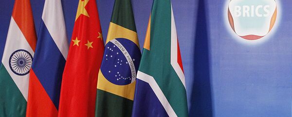 Bandeiras países BRICS - Sputnik Brasil