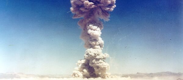Estados Unidos (EUA) testam armas nucleares em Nevada - Sputnik Brasil
