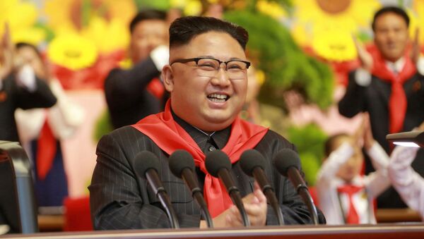 Kim Jong-un participa de congresso das crianças - Sputnik Brasil