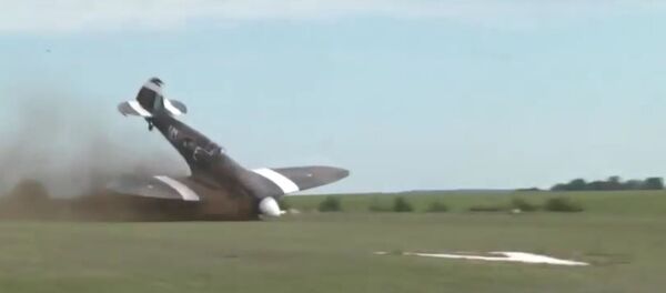 Caça da Segunda Guerra Mundial sofre acidente em aeródromo francês - Sputnik Brasil
