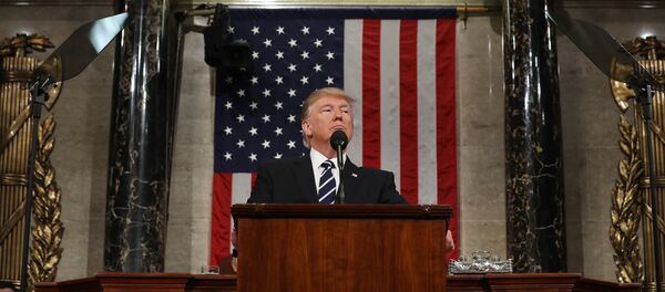 Presidente dos EUA Donald Trump durante discurso na sessão do Congresso dos EUA - Sputnik Brasil