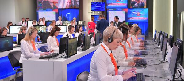 A Linha Direta com Vladimir Putin - Sputnik Brasil