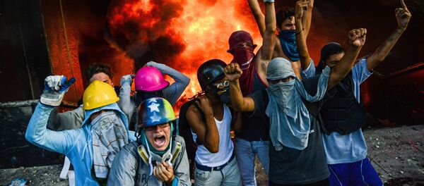 Protestos antigovernamentais na Venezuela - Sputnik Brasil