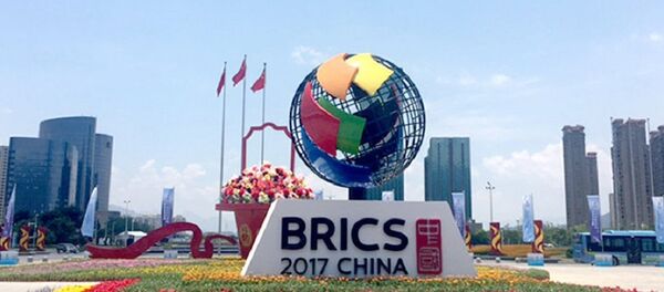 Logo da  9.ª Cúpula dos BRICS, que acontece nos dias 3, 4 e 5 de setembro em Xiamen, na China - Sputnik Brasil