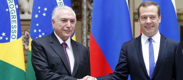 O presidente do Brasil, Michel Temer e o premiê da Rússia, Dmitry Medvedev durante encontro oficial em 21 de junho de 2017 - Sputnik Brasil