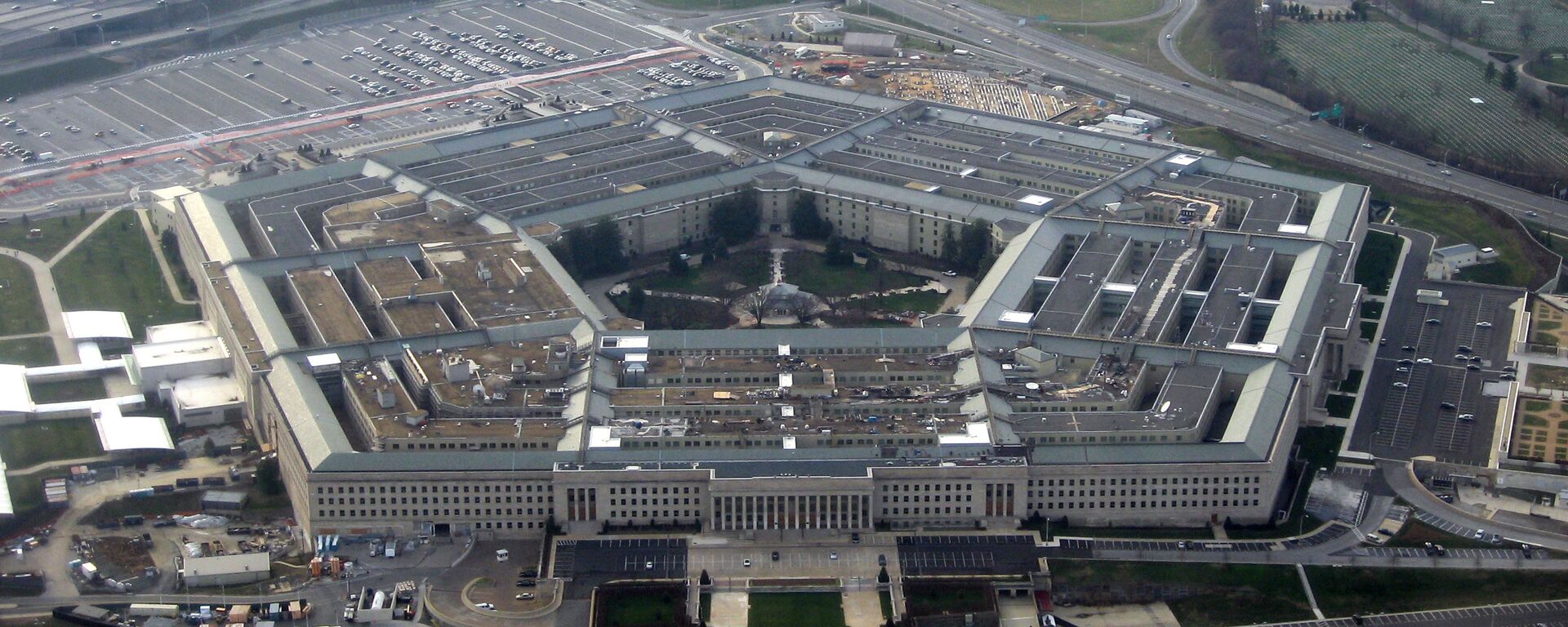 O Pentágono, sede do Departamento de Defesa dos EUA, na Virgínia O Pentágono, sede do Departamento de Defesa dos EUA, na Virgínia - Sputnik Brasil, 1920, 16.07.2025