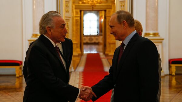 Encontro com o senhor Vladimir Putin Presidente da Federação da Rússia. Visita aos Salões do Kremlin e Despedida. (ST. George Hall) - Sputnik Brasil