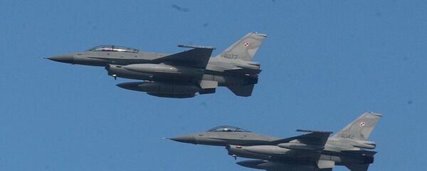 Caças F-16 da Força Aérea da Polônia, foto de arquivo - Sputnik Brasil