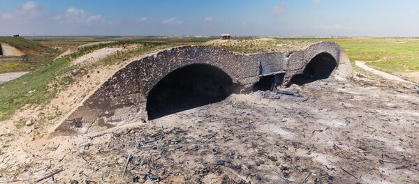 Base aérea de Shayrat após ataque norte-americano de abril de 2017 - Sputnik Brasil