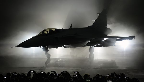 Saab pode fechar contrato bilionário de fornecimento de 114 Gripen à Índia, segundo mídia - Sputnik Brasil