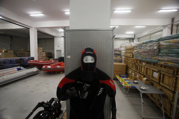 Armazém do Centro Humanitário Russo-Sérvio na cidade de Nis - Sputnik Brasil