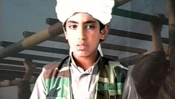 Imagem retirada de um vídeo de Hamza bin Laden, filho do ex-líder da Al Qaeda Osama bin Laden - Sputnik Brasil