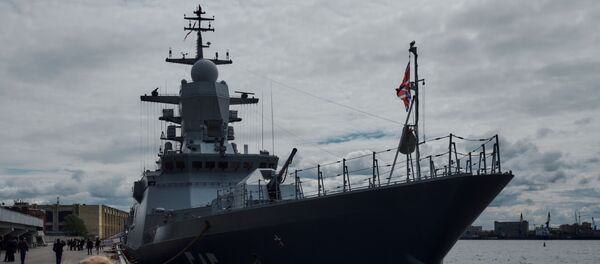 Корвет Стойкий проект 20380 на Международном Военно-Морском салоне в Санкт-Петербурге Корвет Стойкий проект 20380 на Международном Военно-Морском салоне в Санкт-Петербурге - Sputnik Brasil