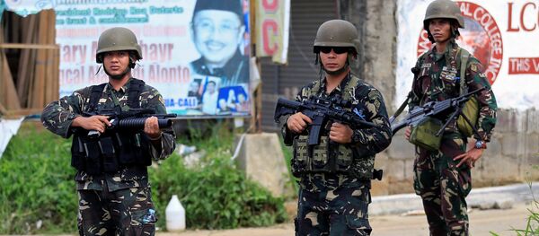 Militares filipinos em Marawi - Sputnik Brasil