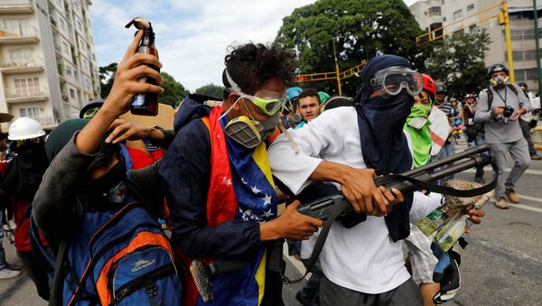 Protestos de oposição na venezuela, em 3 de maio de 2017 - Sputnik Brasil