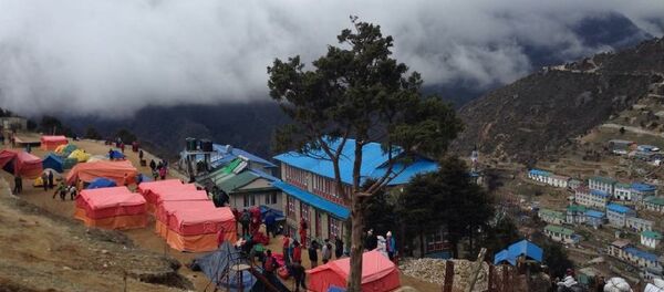 Terremoto no Nepal deixou milhares de mortos, feridos e desabrigados - Sputnik Brasil