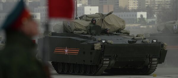 Kurganets-25 no campo de treinamento militar de Alabino - Sputnik Brasil