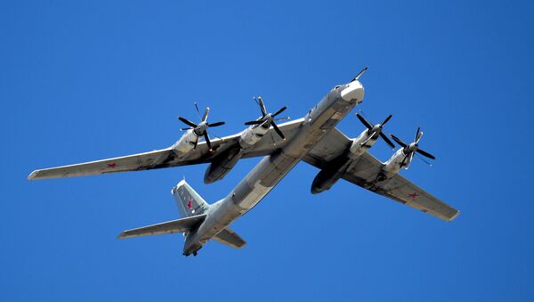 Bombardeiro estratégico russo Tu-95MS - Sputnik Brasil