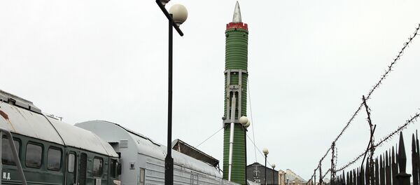 Sistema de mísseis RT-23 Molodets - Sputnik Brasil