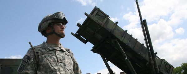 Uma bateria do sistema de defesa aérea dos EUA Patriot (foto de arquivo) - Sputnik Brasil