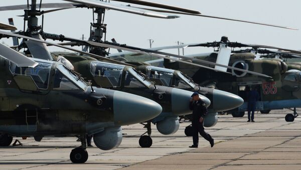 Helicópteros no aeródromo Chernigovka, região de Primorie, Rússia - Sputnik Brasil