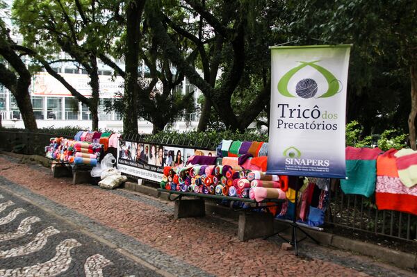 Tricô dos Precatórios passou a doar roupas após acidente com voo 3054 da TAM - Sputnik Brasil