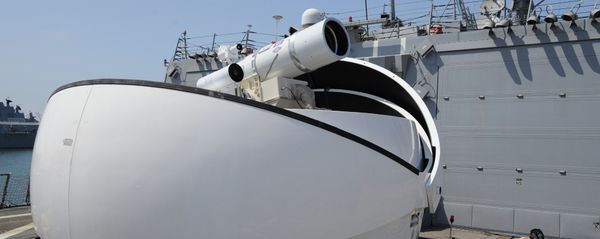 O sistema de armas de raio laser Laser Weapon System (LaWS) O sistema de armas de raio laser Laser Weapon System (LaWS) - Sputnik Brasil