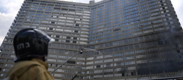 Incêndio atinge prédio no centro de Moscou - Sputnik Brasil