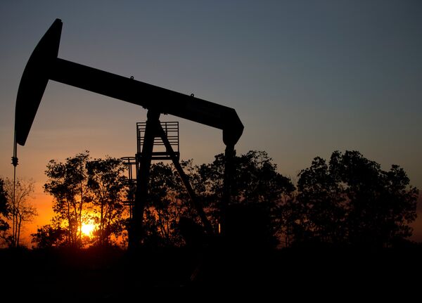 Venezuela retoma exportação direta de petróleo para China apesar de sanções dos EUA, diz mídia Venezuela retoma exportação direta de petróleo para China apesar de sanções dos EUA, diz mídia - Sputnik Brasil