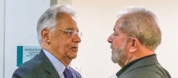 Encontro entre Fernando Henrique Cardoso e Luiz Inácio Lula da Silva no Hospital Sírio Libanês, em São Paulo - Sputnik Brasil