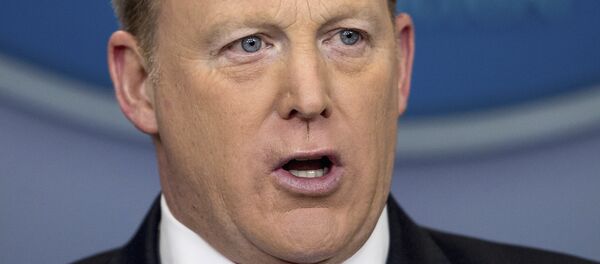 O ex-chefe do serviço de imprensa de Donald Trump, Sean Spicer - Sputnik Brasil