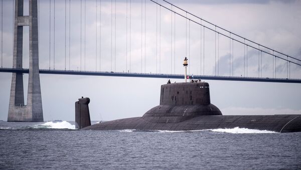 Submarino nuclear russo Dmitry Donskoi na Dinamarca - Sputnik Brasil