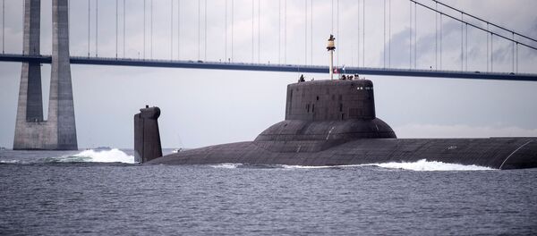 Submarino nuclear russo Dmitry Donskoi na Dinamarca - Sputnik Brasil