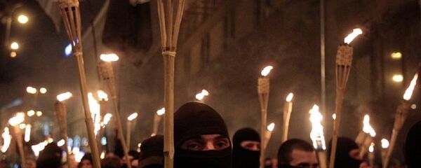 Neonazis en Ucrania (archivo) - Sputnik Brasil