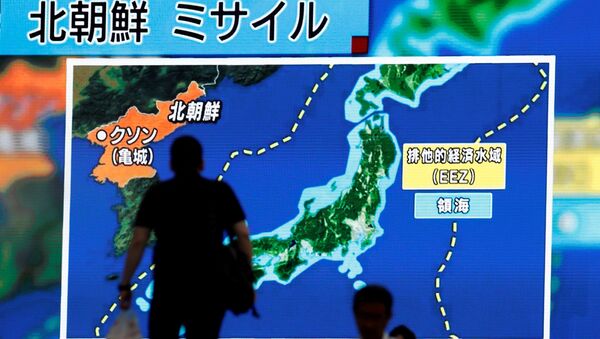 Tóquio: tv japonesa relata lançamento de míssil balístico intercontinental pela Coreia do Norte - Sputnik Brasil