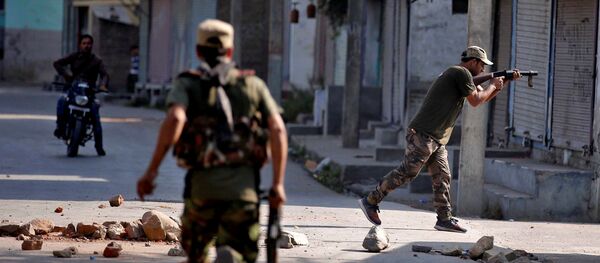 Policiais em Jammu e Caxemira, Índia (Arquivo) - Sputnik Brasil